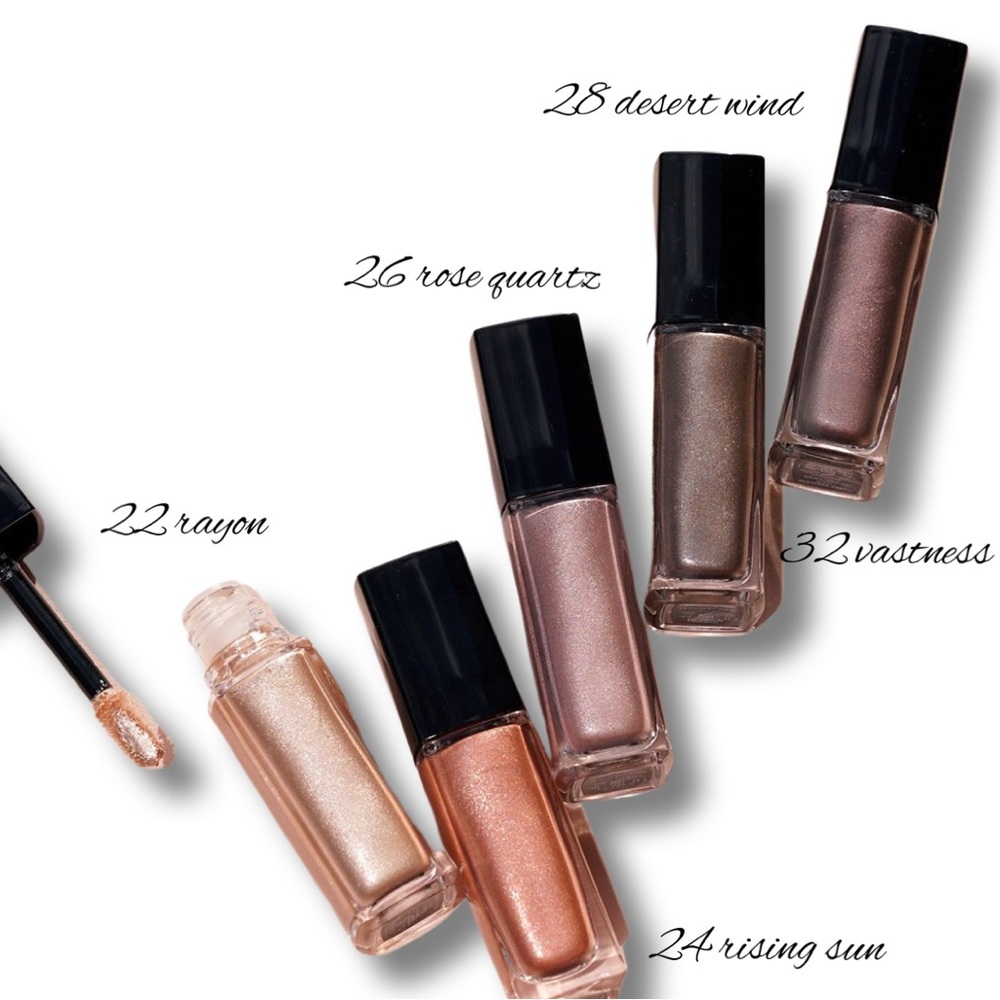 CHANEL✨Liquid eyeshadow • Desert Wind